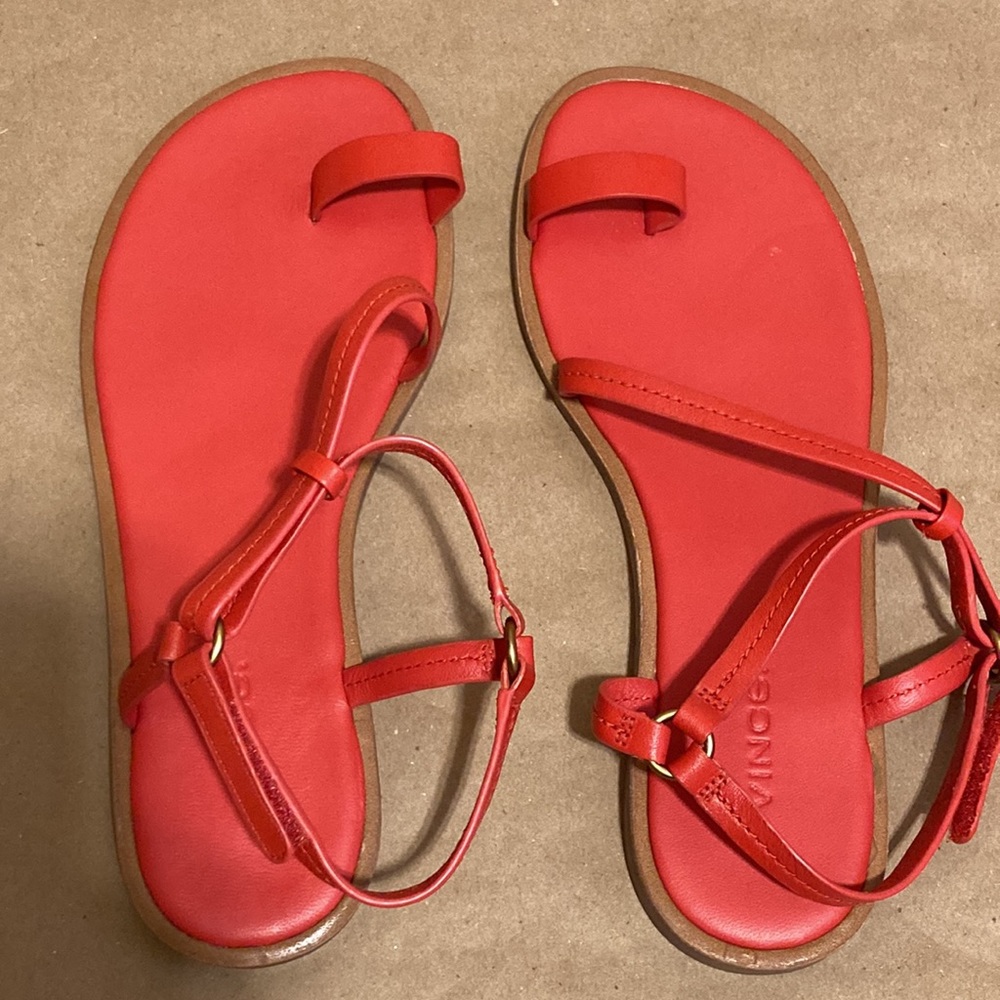VINCE Perrigan Flat Sandals - size 7.5